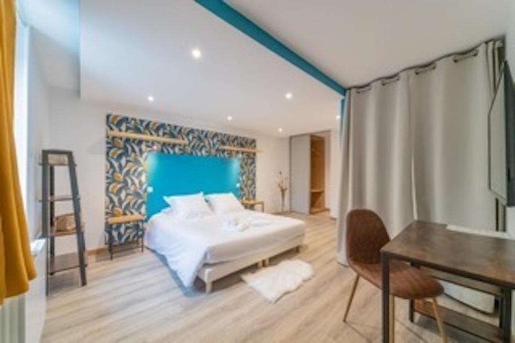 Cote Cour, 3 Chambres, Terrasses, Jardin Prive Avec Terrain De Petanque, Cave Voutee 克果罗尼 外观 照片