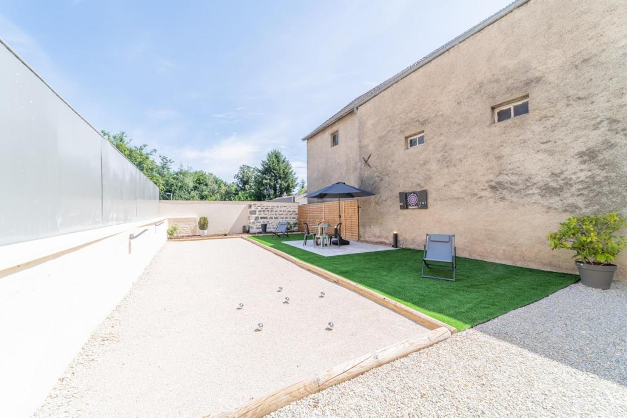 Cote Cour, 3 Chambres, Terrasses, Jardin Prive Avec Terrain De Petanque, Cave Voutee 克果罗尼 外观 照片